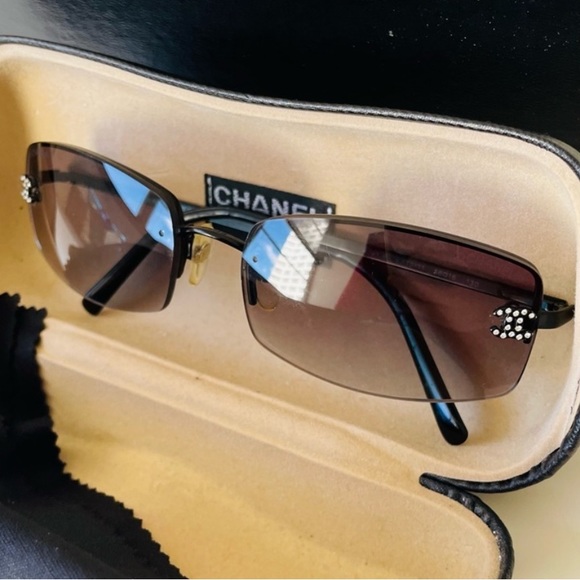 CHANEL Accessories - Sold